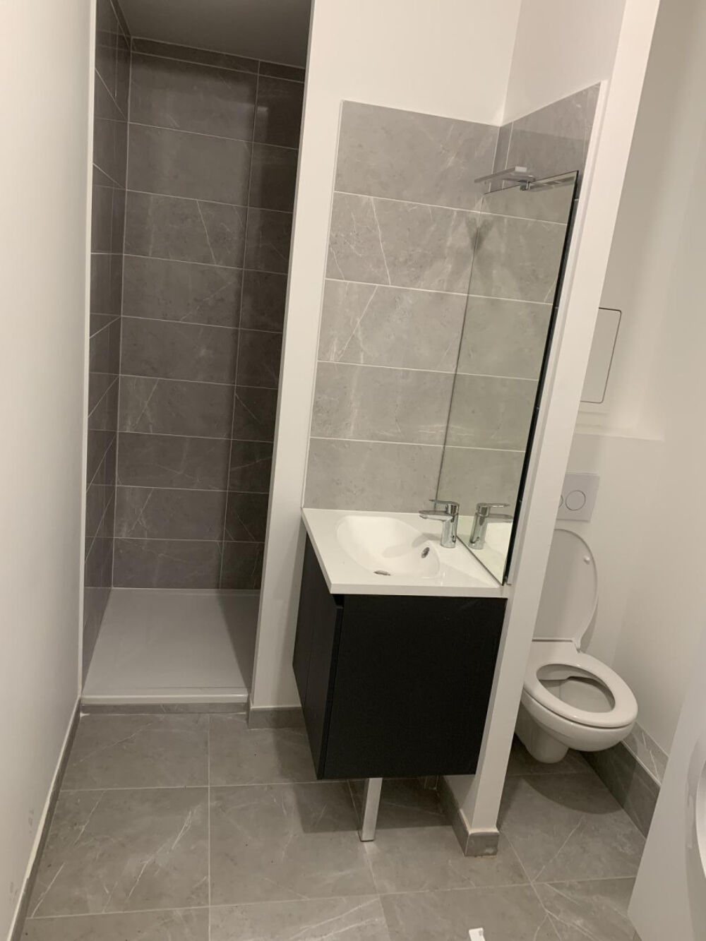 Location Appartement Studio 33m², neuf, transports, possibilité climati Issy-les-moulineaux