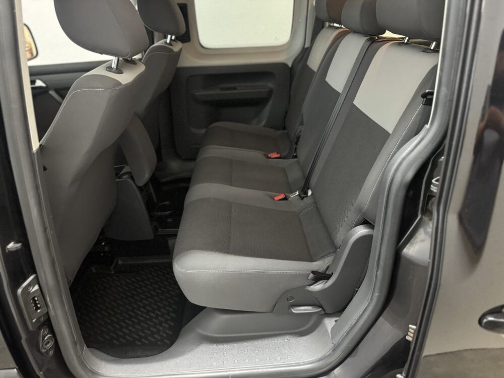Caddy III Monospace MAXI 1.6 TDI 102CV CONFORTLINE 2012 occasion 24000 P&eacute;rigueux