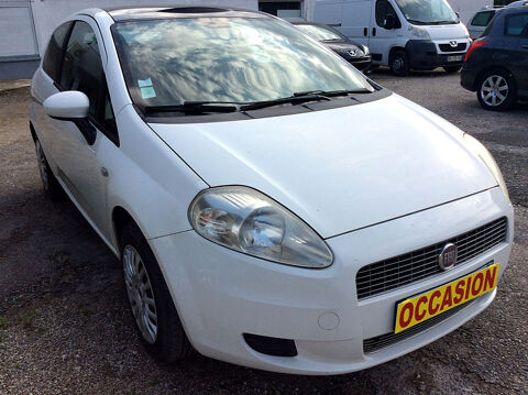 Punto 1.2 65cv 3 portes 1ère Main 2009 occasion 52300 Vecqueville