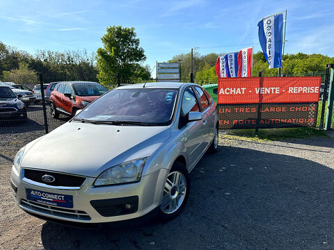 Ford Focus 1.6 Ghia 2005 occasion Pamfou 77830