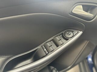 Focus 1.0 EcoBoost 100CV TITANIUM 2013 occasion 24000 P&eacute;rigueux