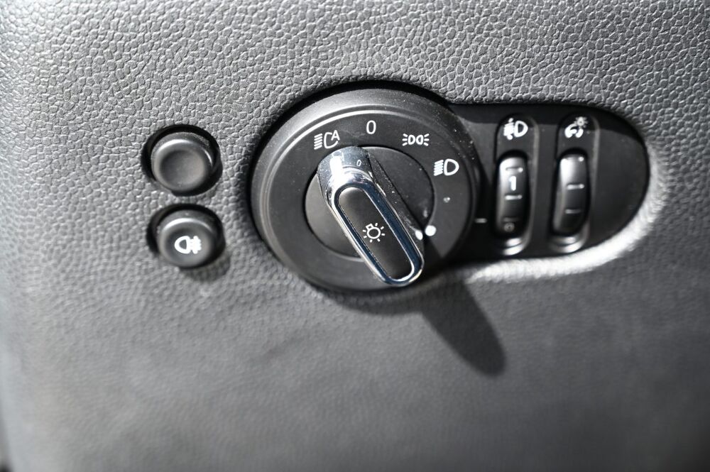 Cooper (2) F56 1.5 102 CV BUSINESS DESIGN 5 PORTES 2022 occasion 59136 Wavrin
