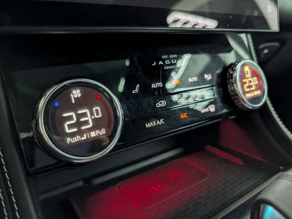 F-PACE P250 BVA8 AWD R-dynamic S 2021 occasion 78970 M&eacute;zi&egrave;res-sur-Seine