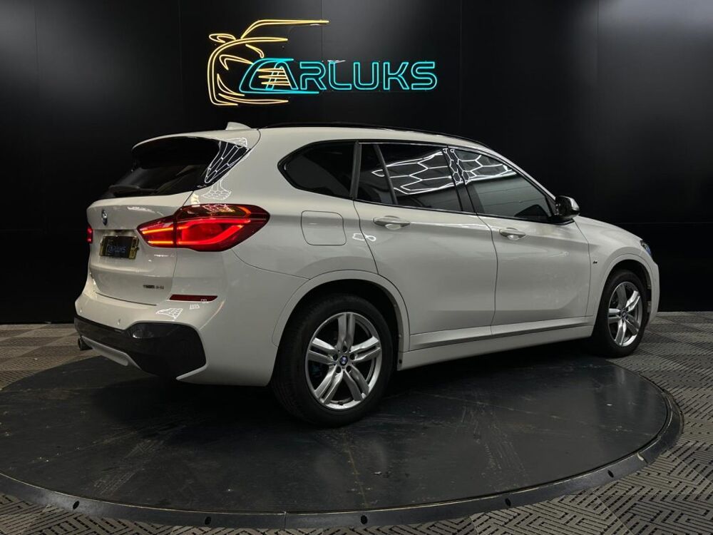 S&eacute;rie 1 18i 140 cv Pack M DKG7 sDrive 2018 occasion 78970 M&eacute;zi&egrave;res-sur-Seine