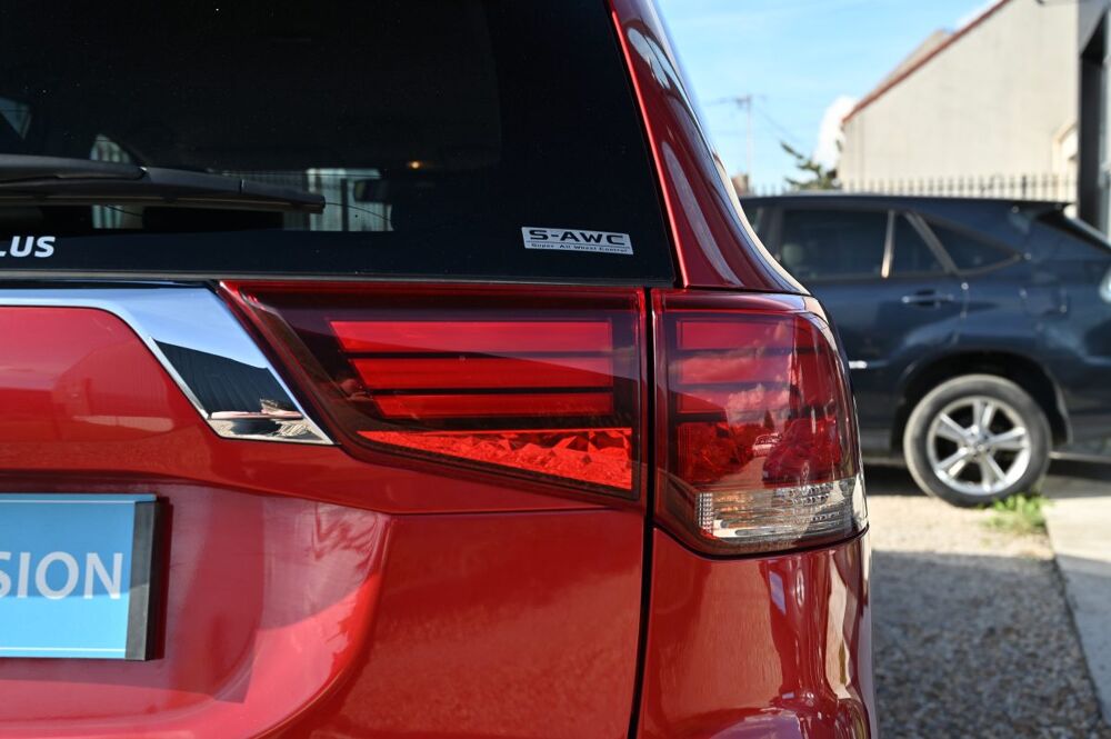 Outlander 2.4 204 CV PHEV TWIN MOTOR INTENSE 4WD 2019 occasion 59136 Wavrin