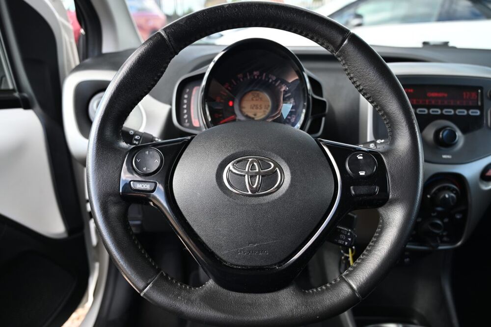 Aygo 1.0 VVTI 69ch Xj 2015 occasion 59136 Wavrin