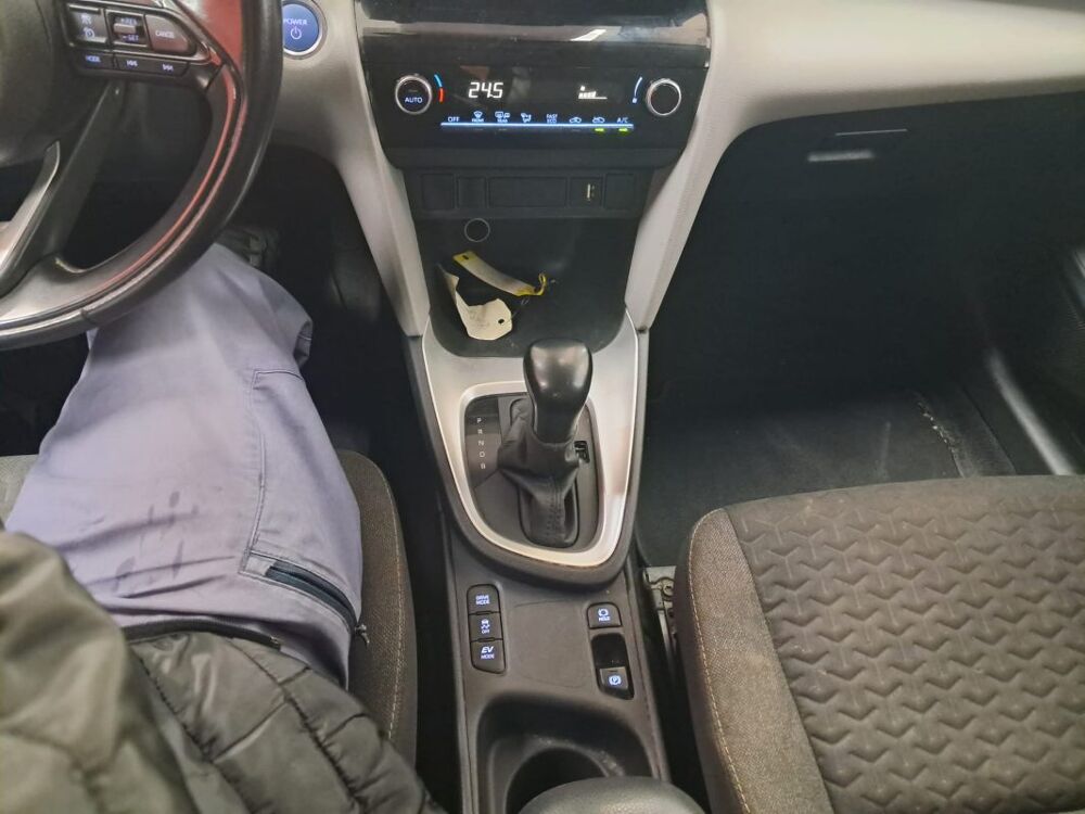 Yaris 1.5 HYBRID 116H DYNAMIC BUSINESS BEYOND 2022 occasion 94500 Champigny-sur-Marne