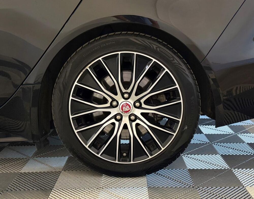 XE 2.0 180CH R-Dynamic S AWD 2020 occasion 57540 Petite-Rosselle