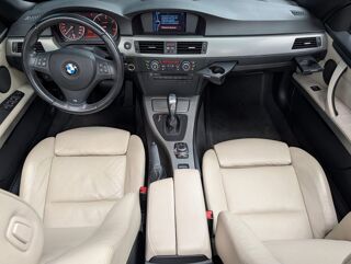 S&eacute;rie 3 CABRIOLET E93 LCI 320d 184 CH PACK M 2011 occasion 78970 M&eacute;zi&egrave;res-sur-Seine