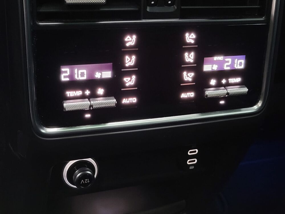 Cayenne E-HYBRID 462 cv PLATINIUM EDITION AWD 2020 occasion 78970 M&eacute;zi&egrave;res-sur-Seine