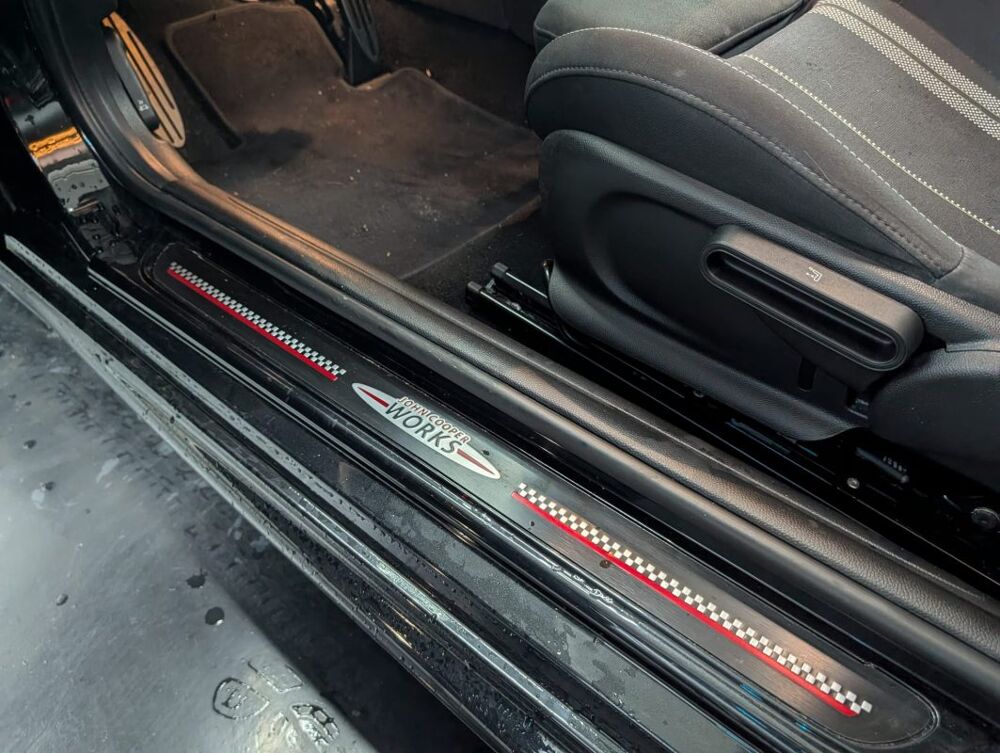 Cooper JCW 231ch Edition Premium Plus BVA8 2023 occasion 78970 M&eacute;zi&egrave;res-sur-Seine