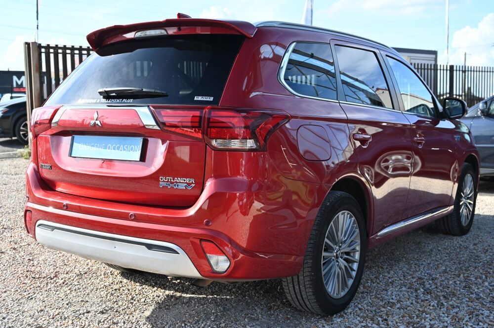 Outlander 2.4 204 CV PHEV TWIN MOTOR INTENSE 4WD 2019 occasion 59136 Wavrin
