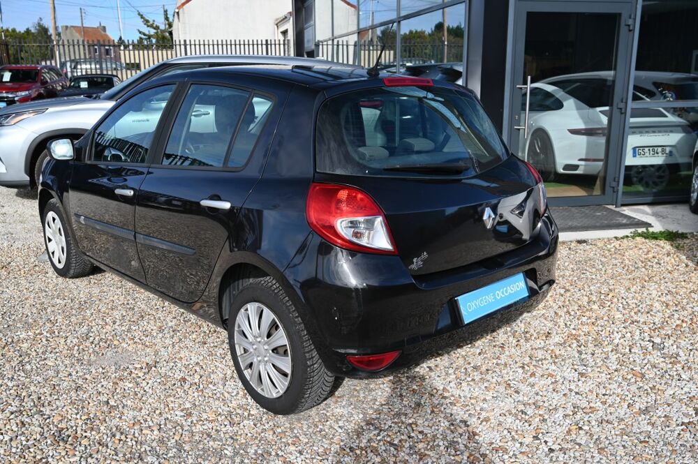 Clio III 1.5 dCi 68Ch 2009 occasion 59136 Wavrin
