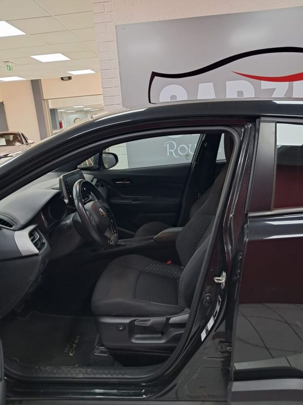 C-HR 1.8 122H DYNAMIC BUSINESS 2023 occasion 94500 Champigny-sur-Marne