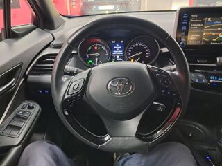 C-HR SUV 1.8 Hybride 122 Dynamic Business Beyond 2023 occasion 94500 Champigny-sur-Marne