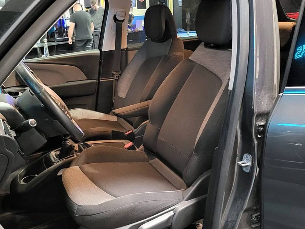 C4 Spacetourer 1.5 BlueHDi 130 cv Shine BVM6 2020 occasion 78970 M&eacute;zi&egrave;res-sur-Seine