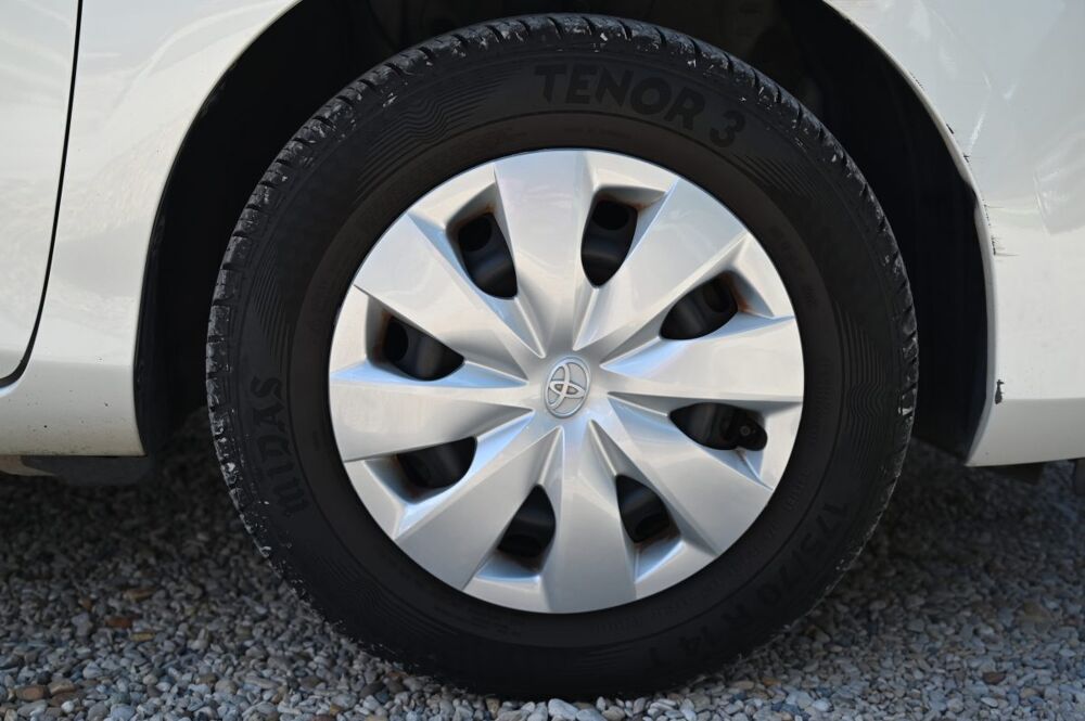 Yaris 1.0 VVTI 69 ACTIVE 2015 occasion 59136 Wavrin