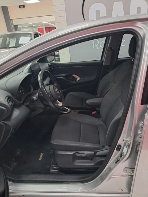 Yaris HYBRIDE 1.5 HYBRID 116H DYNAMIC BUSINESS BEYOND 2022 occasion 94500 Champigny-sur-Marne