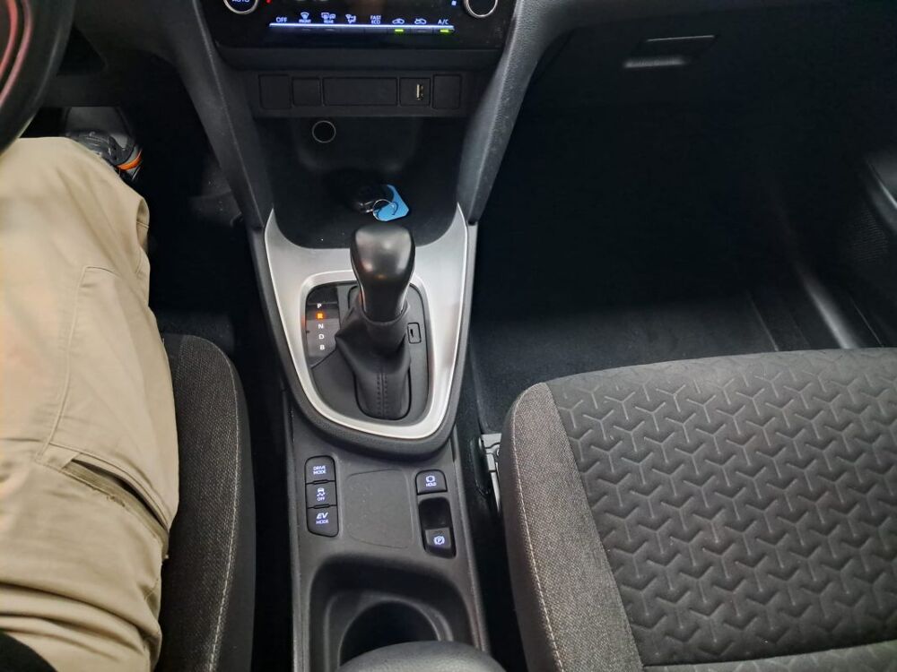 Yaris Cross SUV 1.5 HYBRID 116H DYNAMIC BUSINESS BEYOND 2023 occasion 94500 Champigny-sur-Marne