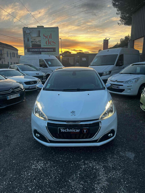 Peugeot 208 1.2 THP 110 1199cm3 110cv Feline 2017 occasion La Garde 83130