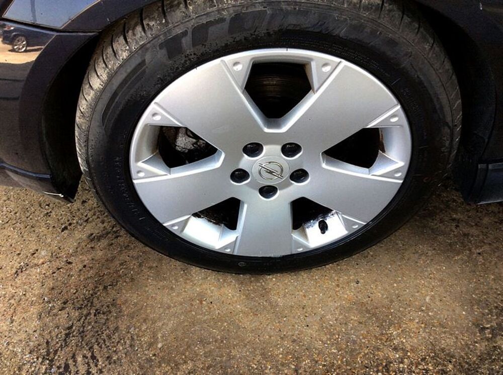 Vectra 3.2 V6 211cv AUTOMATIQUE ELEGANCE CRITAIR2 2004 occasion 52300 Vecqueville