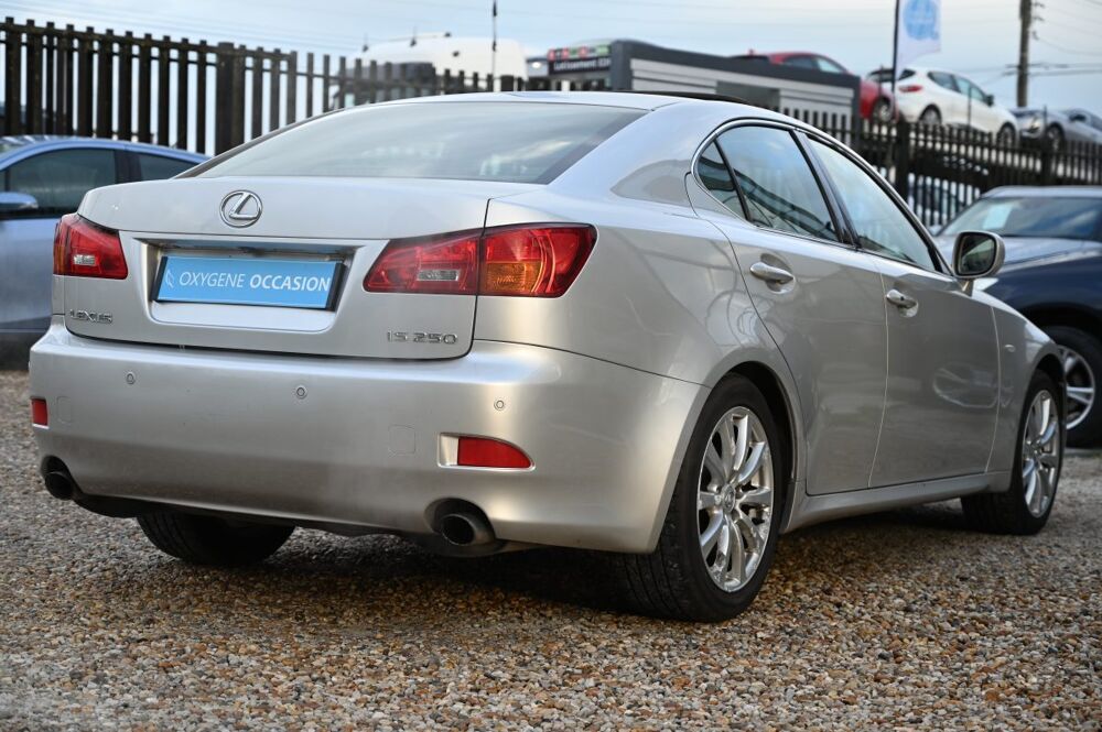 IS 2.5 V6 204ch BVA EXECUTIVE 2006 occasion 59136 Wavrin