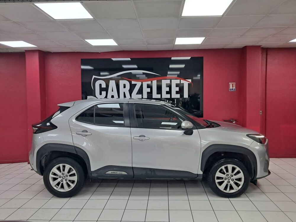 Yaris 1.5 HYBRID 116H DYNAMIC BUSINESS BEYOND 2022 occasion 94500 Champigny-sur-Marne