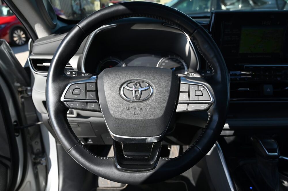 Highlander 2.5 Hybrid AWD 2487cm3 246cv 2021 occasion 59136 Wavrin