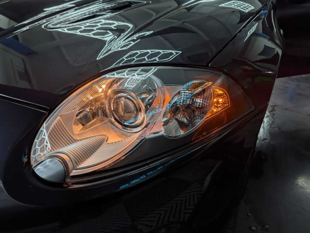 XKR 4.2 V8 416CH SUPERCHARGED 2008 occasion 78970 M&eacute;zi&egrave;res-sur-Seine