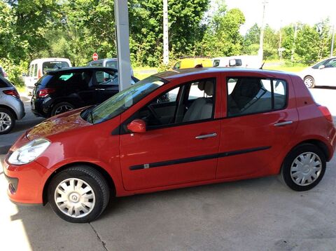 Clio III 1.5 dCi 86cv 5 PORTES 1ERE MAIN ROUGE 2008 occasion 52300 Vecqueville