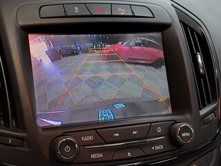 Insignia A Sports Tourer 2.0 CDTI 163 cv Cosmo Bo&icirc;te Auto 1&egrave;re Main 2014 occasion 78970 M&eacute;zi&egrave;res-sur-Seine