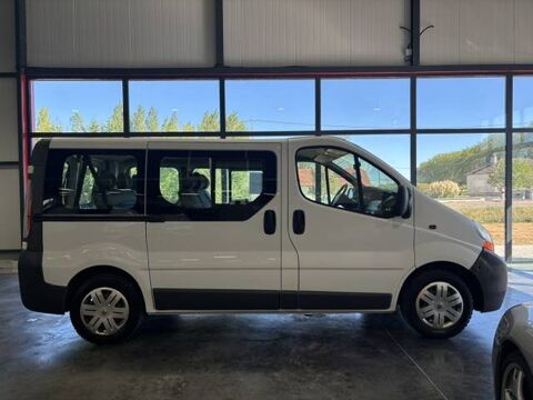 Trafic L1H1 COMBI 1.9 DCI 2005 occasion 71240 Varennes-le-Grand