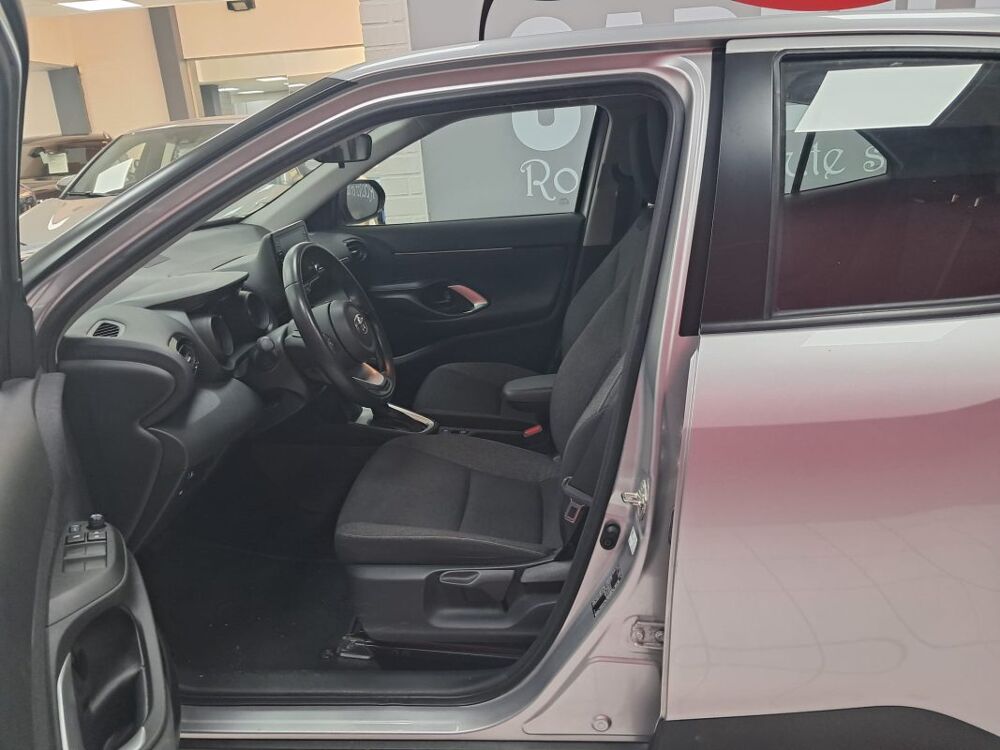 Yaris Cross SUV 1.5 HYBRID 116H DYNAMIC BUSINESS 2023 occasion 94500 Champigny-sur-Marne