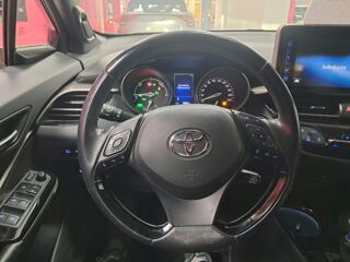 C-HR SUV 1.8 HYBRIDE 122 COLLECTION 2019 occasion 94500 Champigny-sur-Marne