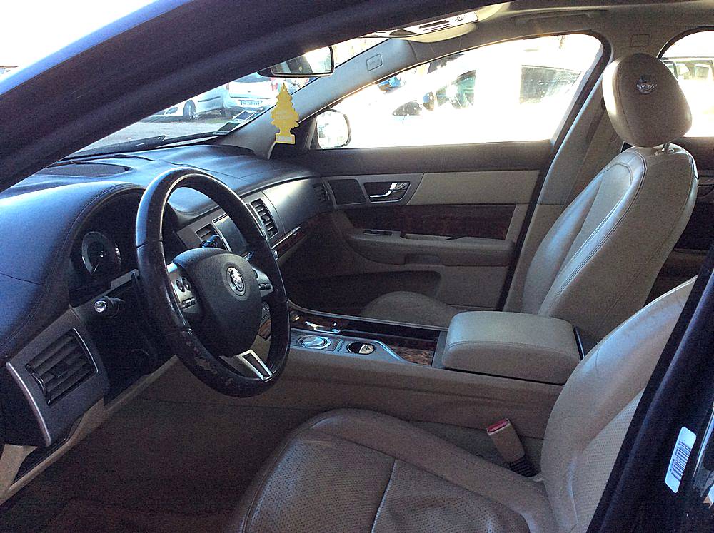 XF 275cv V6 3.0L AUTOMATIQUE 2010 occasion 52300 Vecqueville