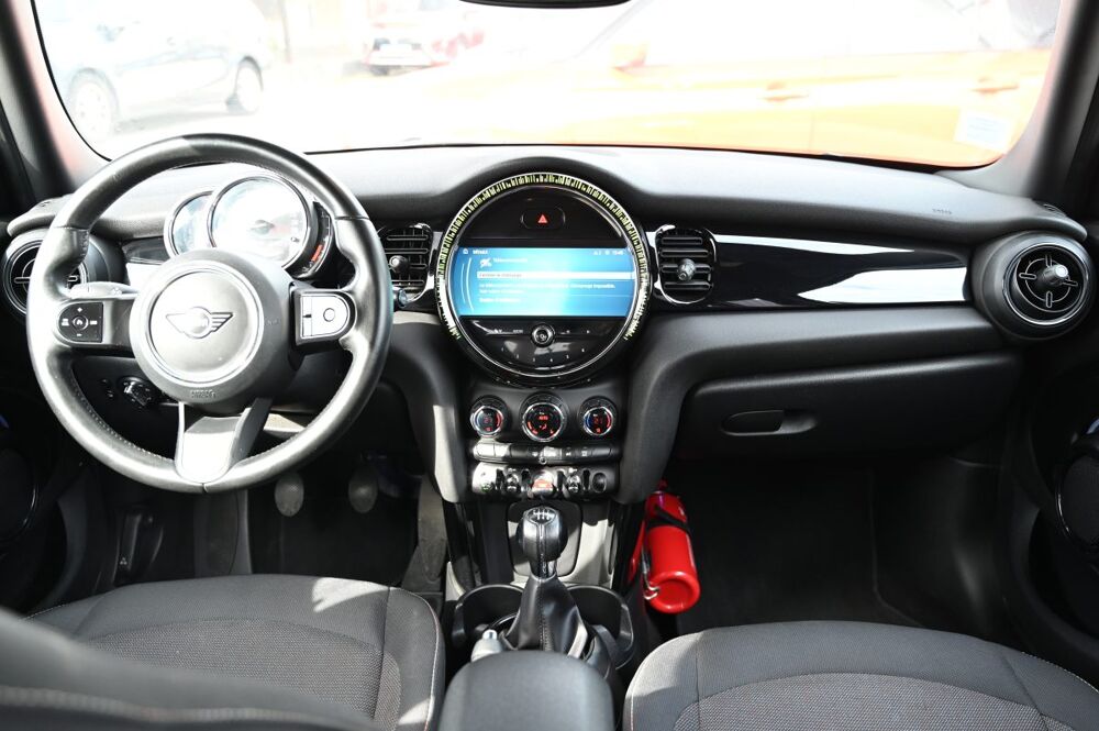 Cooper (2) F56 1.5 102 CV BUSINESS DESIGN 5 PORTES 2022 occasion 59136 Wavrin