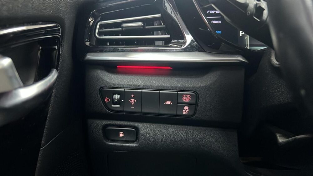 Niro Lounge Plug-in Hybrid 1.6 141CV BVA6 E6d 2022 occasion 94500 Champigny-sur-Marne