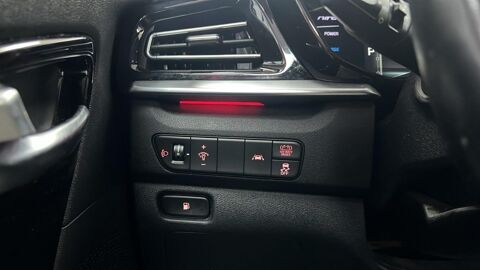 Niro Lounge Plug-in Hybrid 1.6 141CV BVA6 E6d 2022 occasion 94500 Champigny-sur-Marne