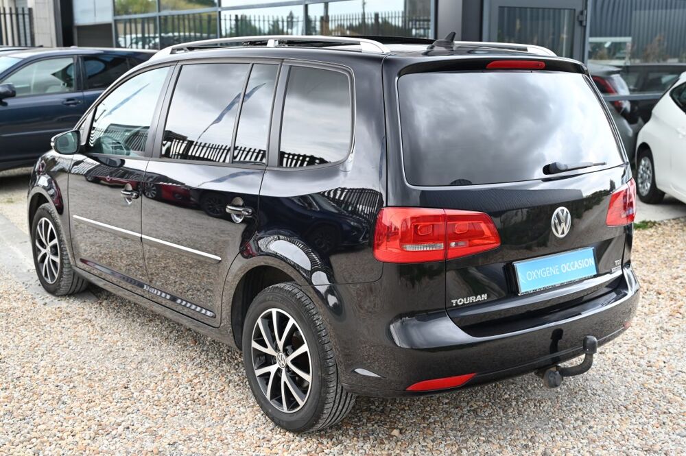 Touran 1.6 TDI 105CH BLUEMOTION CONFORTLINE TOIT PANO 2014 occasion 59136 Wavrin