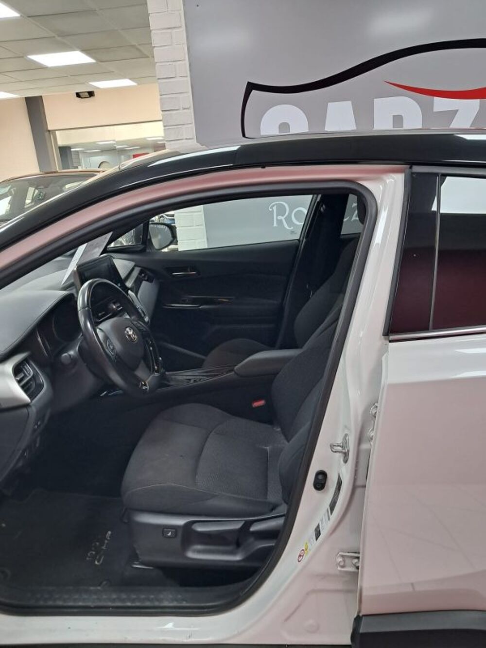 C-HR SUV 1 8 HYBRIDE 122 DESIGN 2019 occasion 94500 Champigny-sur-Marne