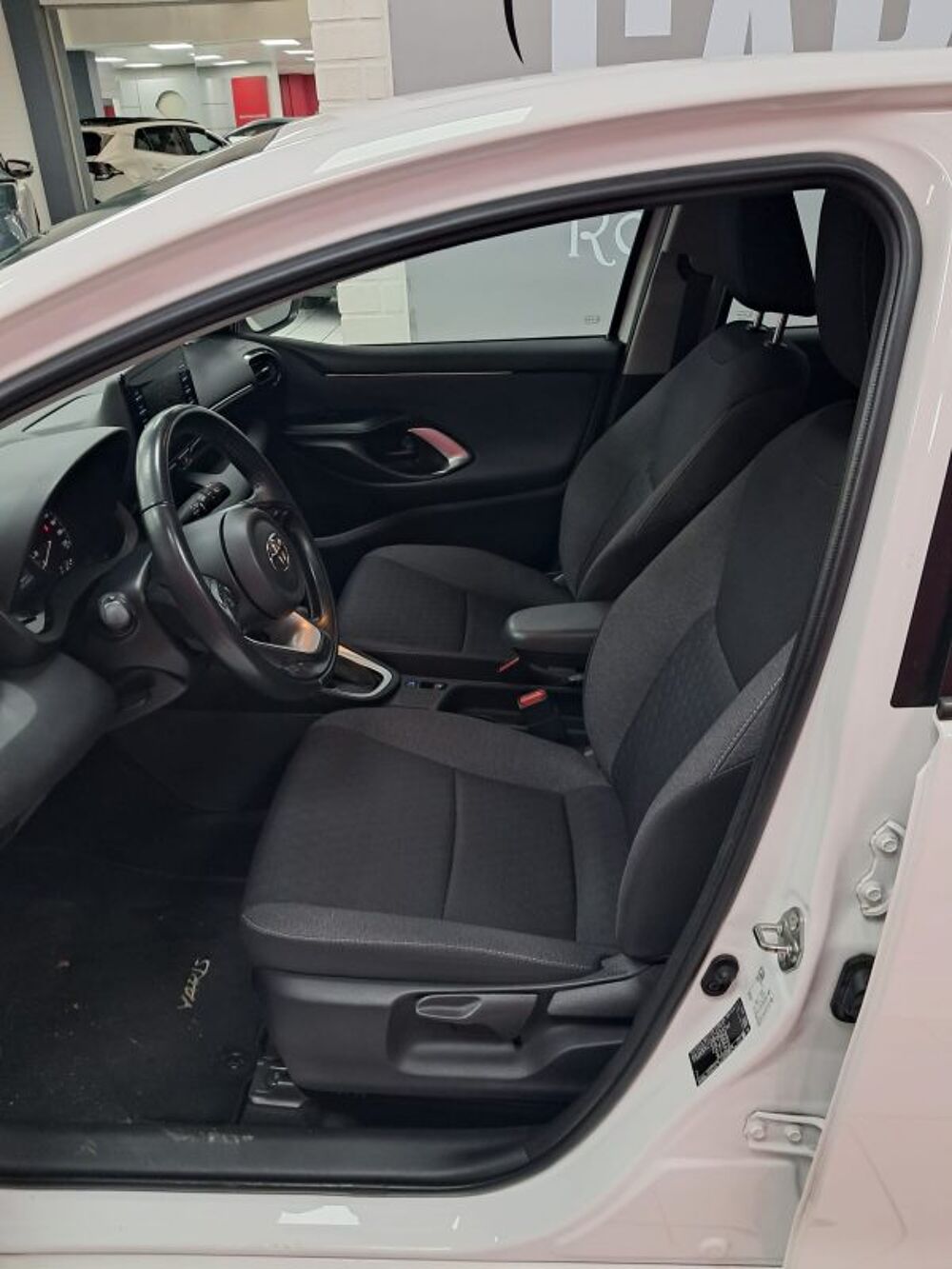 Yaris 1.5 HYBRID 116H DYNAMIC BUSINESS 2022 occasion 94500 Champigny-sur-Marne