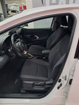 Yaris 1.5 HYBRID 116H DYNAMIC BUSINESS 2022 occasion 94500 Champigny-sur-Marne