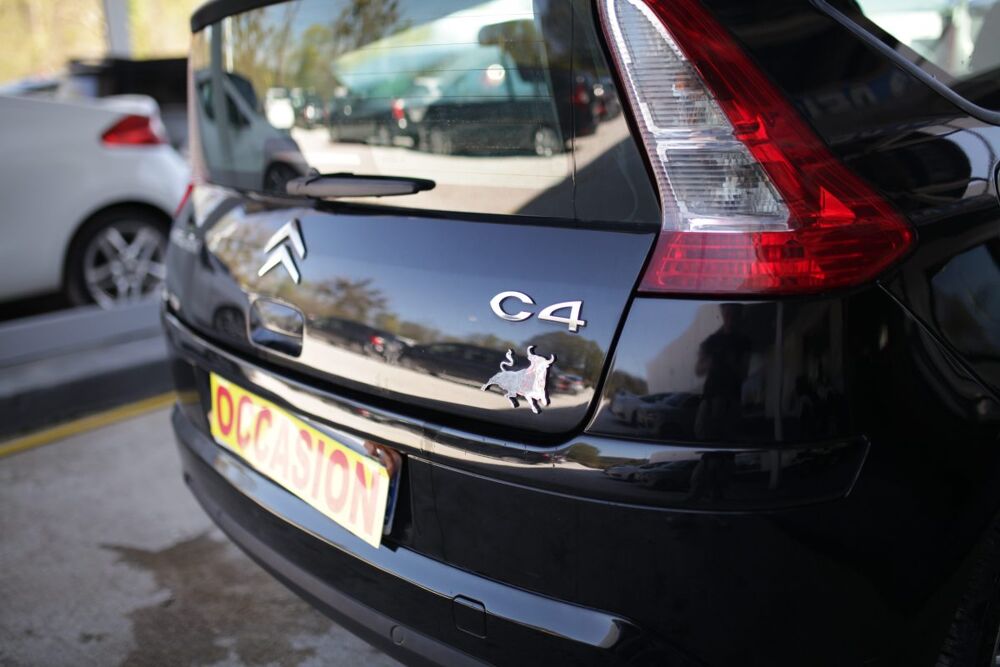 C4 Coup&eacute; 1.6 HDi 109Ch 2009 occasion 52300 Vecqueville