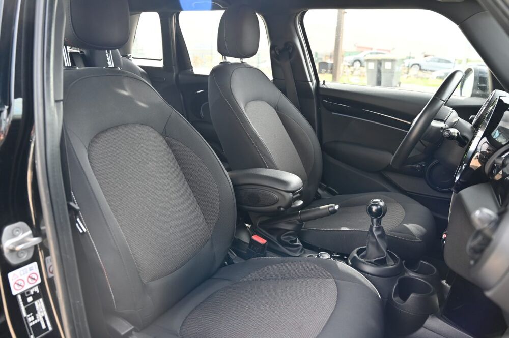 Cooper (2) F56 1.5 102 CV BUSINESS DESIGN 5 PORTES 2022 occasion 59136 Wavrin