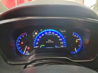 Corolla Touring Sports Hybride 122h Dynamic Business 2022 occasion 94500 Champigny-sur-Marne
