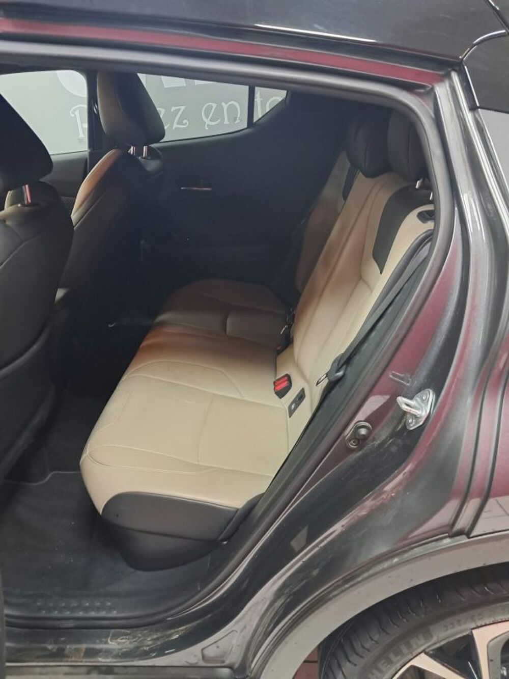 C-HR SUV 1.8 HYBRIDE 122 COLLECTION 2019 occasion 94500 Champigny-sur-Marne
