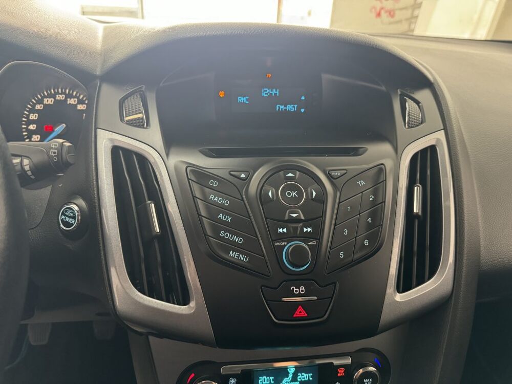 Focus 1.0 EcoBoost 100CV TITANIUM 2013 occasion 24000 P&eacute;rigueux