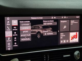 Cayenne E-HYBRID 462 cv PLATINIUM EDITION AWD 2020 occasion 78970 M&eacute;zi&egrave;res-sur-Seine