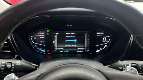 Niro Lounge Plug-in Hybrid 1.6 141CV BVA6 E6d 2022 occasion 94500 Champigny-sur-Marne