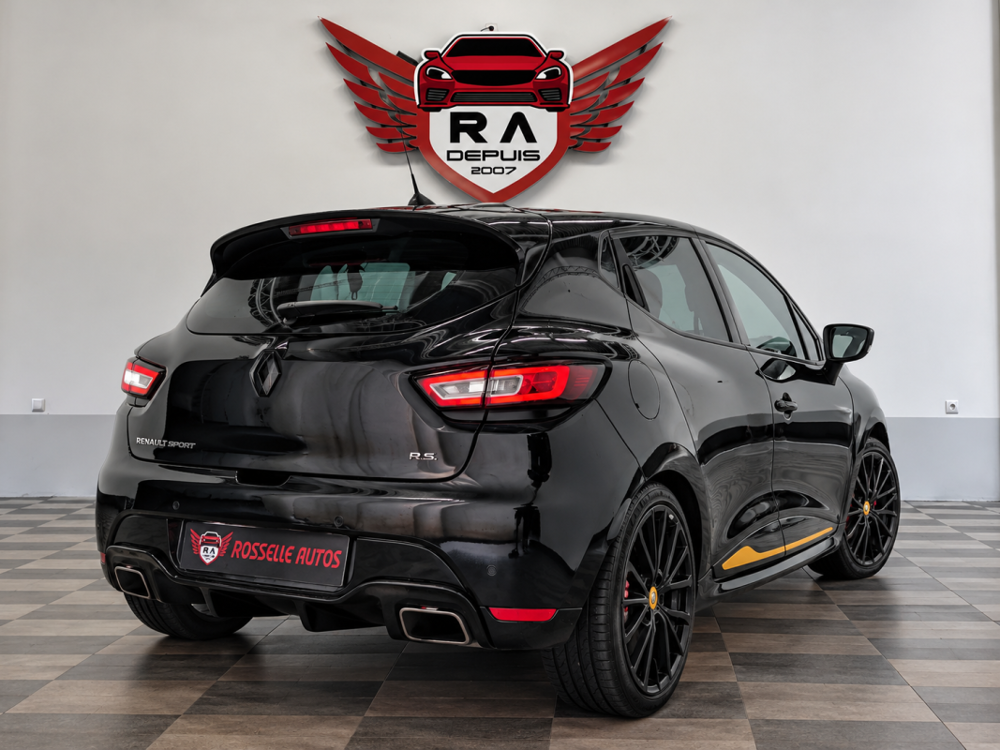 Clio R.S. 18 1,6 TCE EDC NR 719 1ER MAIN 220CH 2018 occasion 57540 Petite-Rosselle